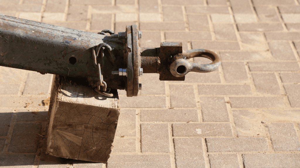 How to Grease Fifth Wheel Hitch 5 Essential Steps for Smooth Towing