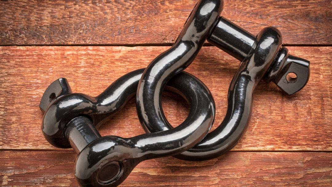 Comparing the Best Towing Winch Shackles Which One is Right for You