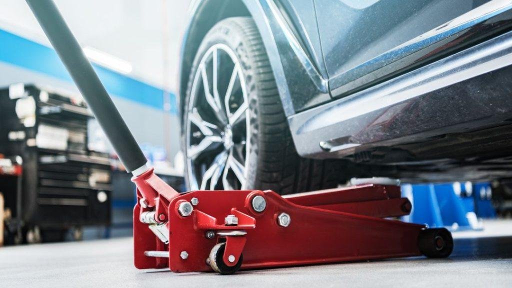 Best Way to Lift a Car at Home Without Being Crushed TowPedia