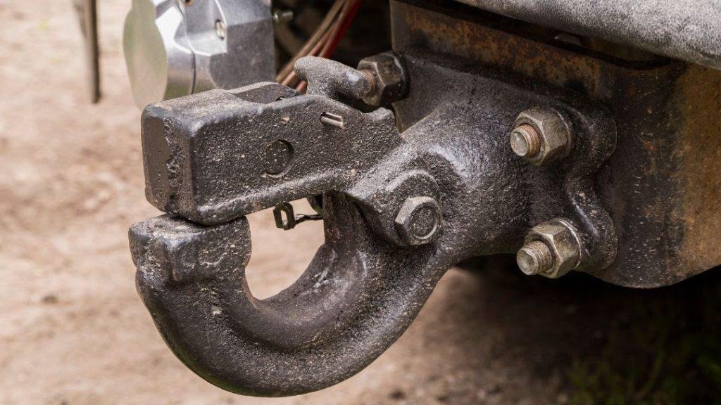 Understanding the Benefits and Uses of Pintle Hitches