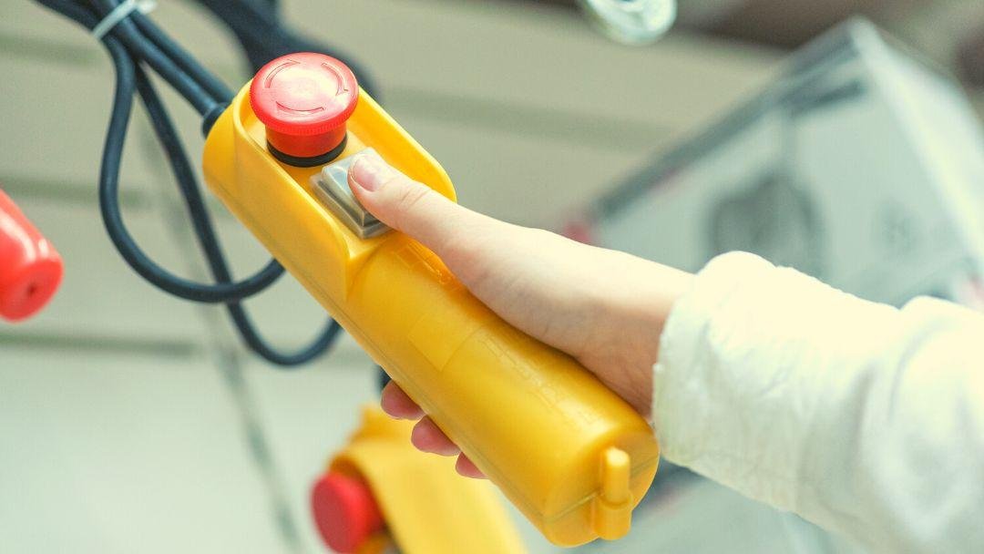 How to Program a Winch Remote Master the Art of Remote Control TowPedia