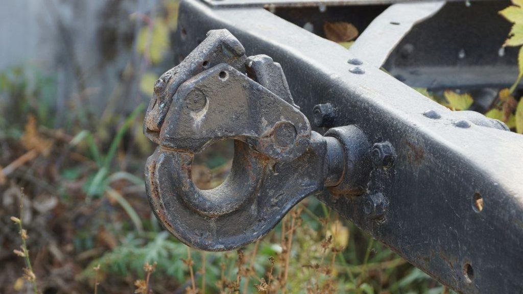 What is the Benefit of a Pintle Hitch